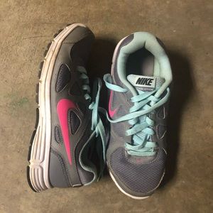 Nike shoes size 7